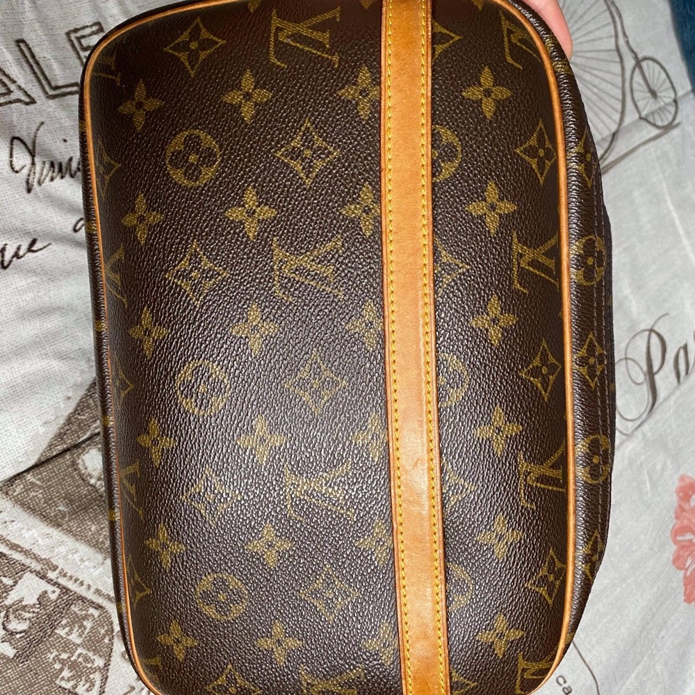 Louis Vuitton Reporter Crossbody bag